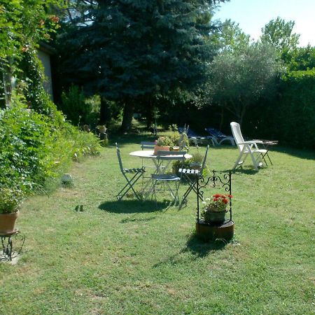 L'Oustalet Apartment La Tour-d'Aigues Ngoại thất bức ảnh