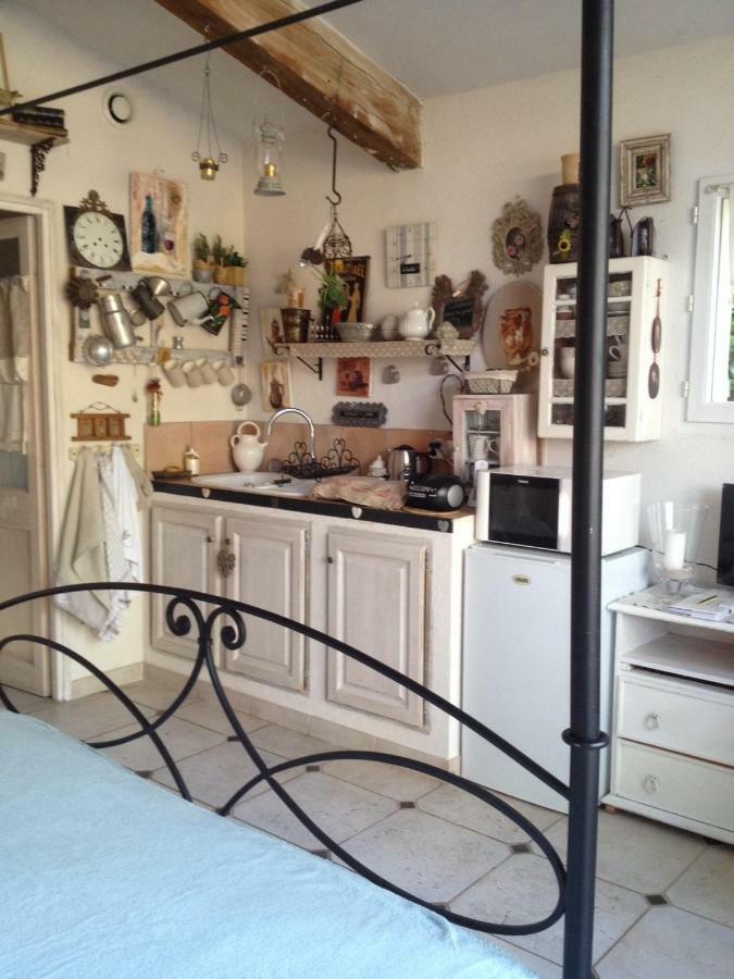 L'Oustalet Apartment La Tour-d'Aigues Ngoại thất bức ảnh