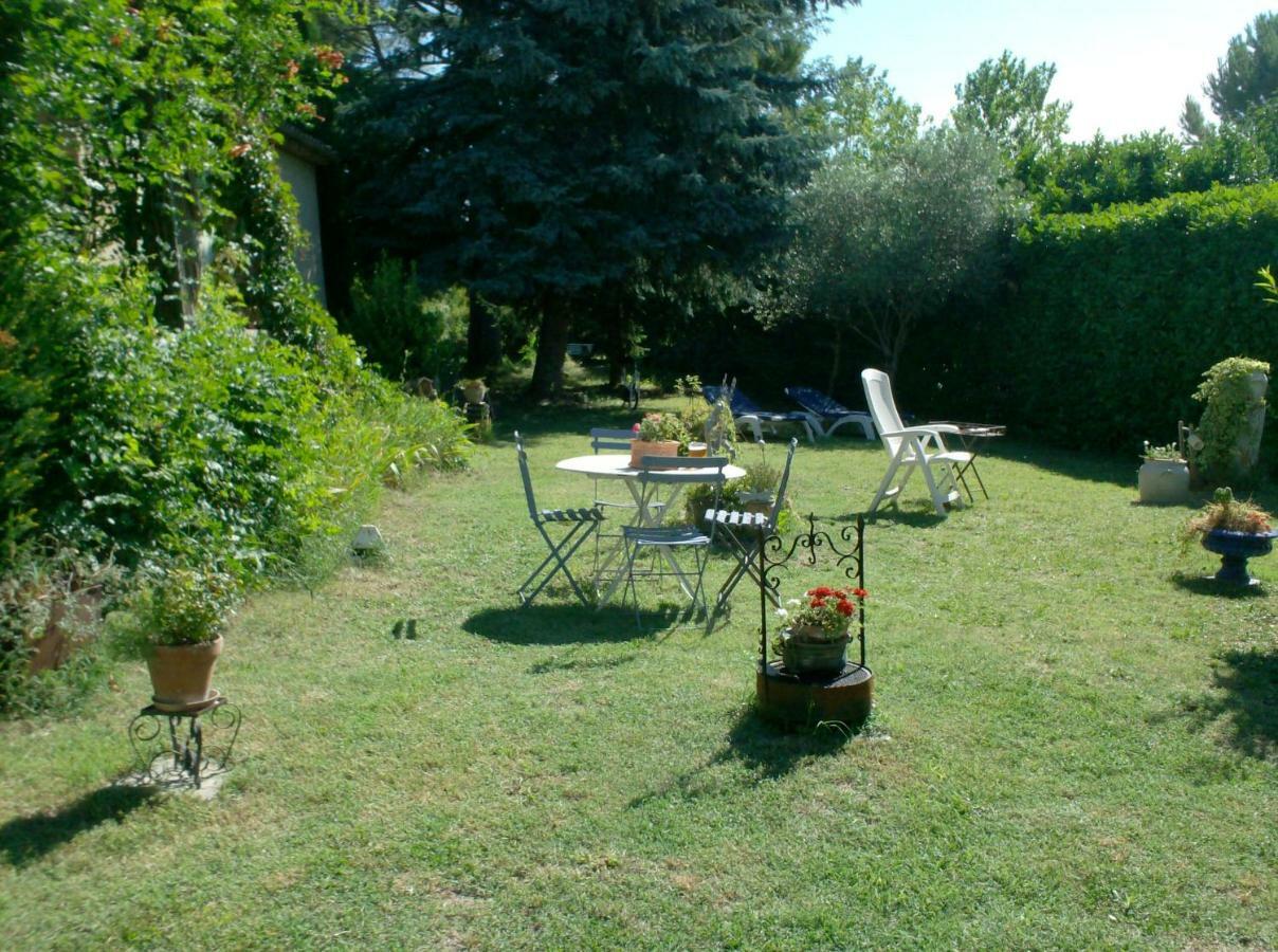 L'Oustalet Apartment La Tour-d'Aigues Ngoại thất bức ảnh
