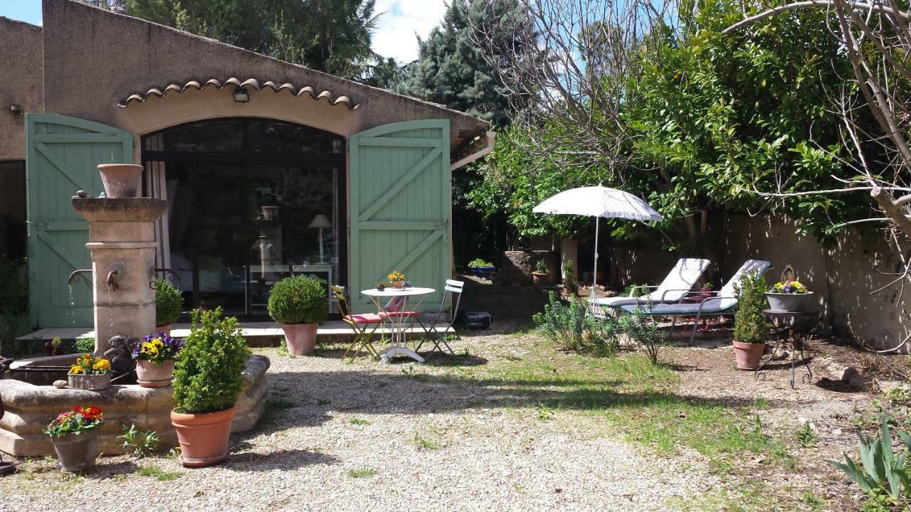 L'Oustalet Apartment La Tour-d'Aigues Ngoại thất bức ảnh